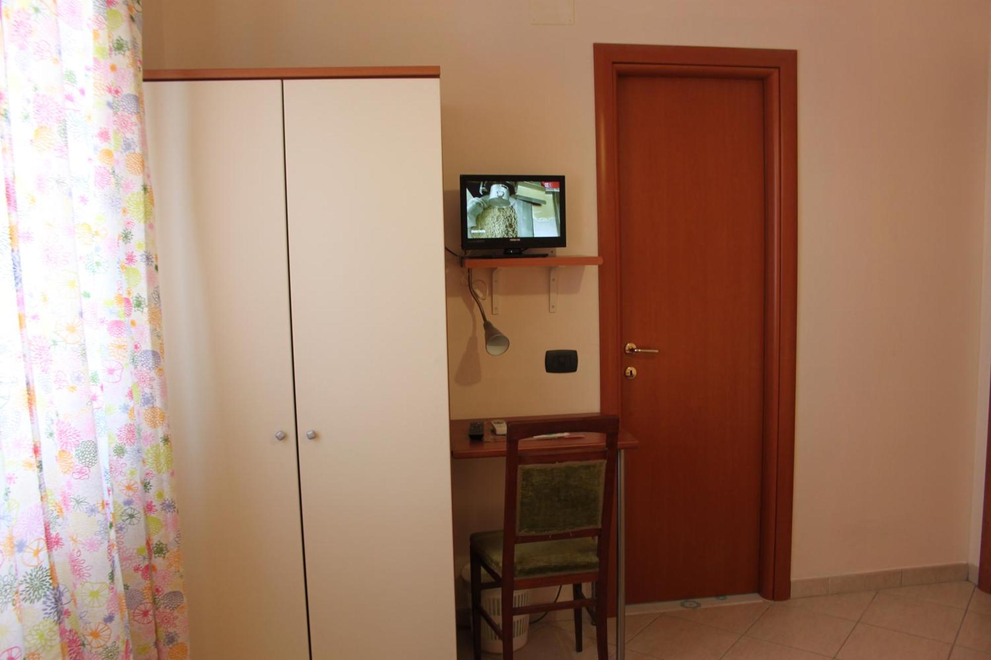 Il Pioppo Bed & Breakfast Veroli Стая снимка