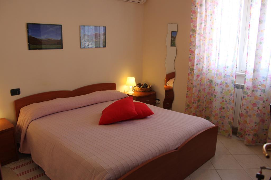 Il Pioppo Bed & Breakfast Veroli Стая снимка